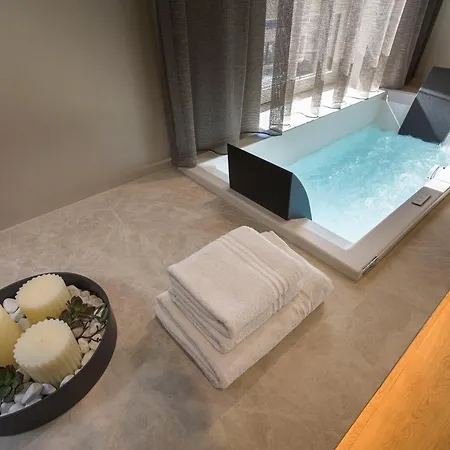 Aera Luxury - 301 302