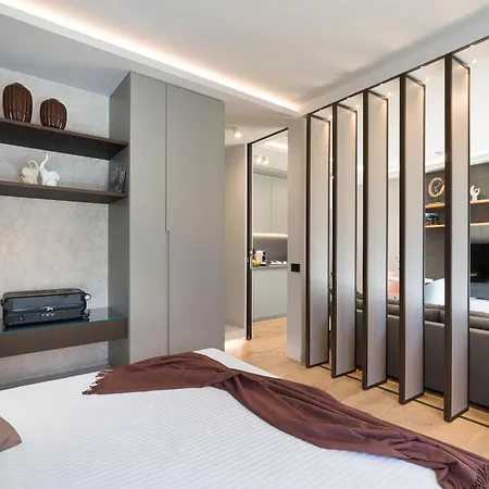 Apartment Aera Luxury - 301 302 Catania